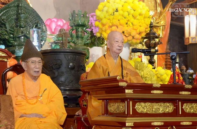 Đức Pháp chủ và Trưởng lão Hòa thượng Thích Đức Nghiệp Đức Pháp chủ và Trưởng lão Hòa thượng Thích Đức Nghiệp
