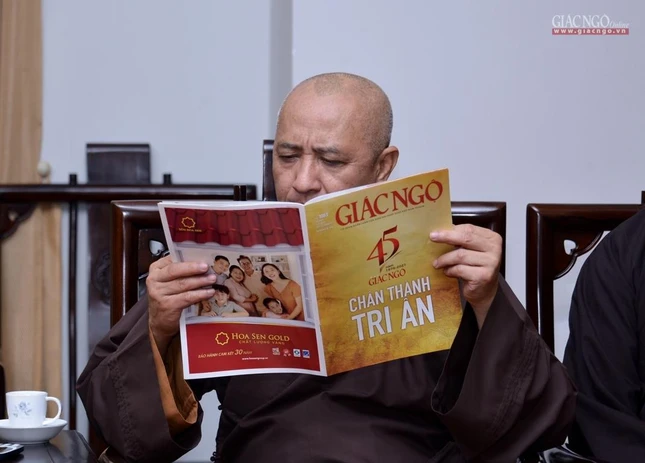 Nhiều thông tin trên Báo Giác Ngộ được chư tôn đức HĐTS quan tâm