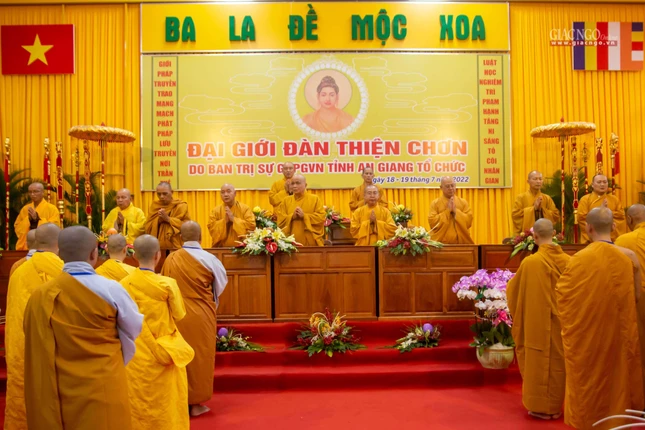 Quang cảnh buổi lễ