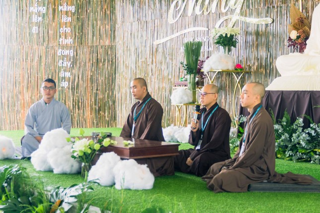 Buổi pháp đàm "Cầu vồng sau mưa"