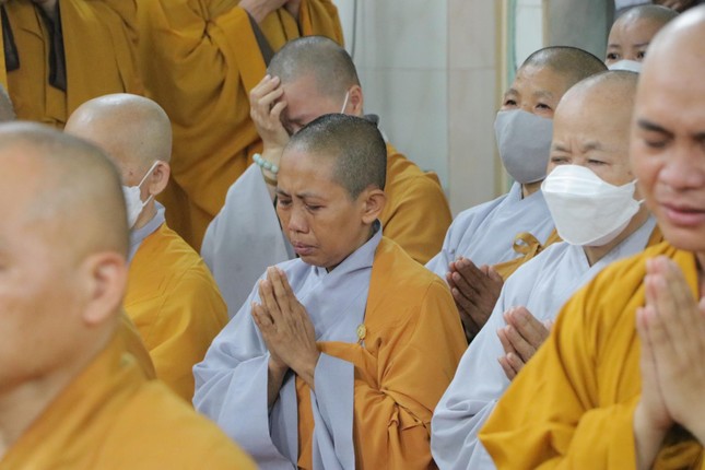 Xúc động trước lời di ngôn của bậc Thầy khả kính