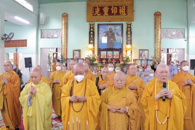 Chư tôn giáo phẩm cùng chư tôn đức Tăng Ni Ban Trị sự GHPGVN TP.Thủ Đức