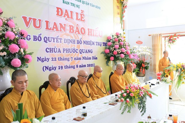 Chư tôn đức chứng minh tham dự buổi lễ