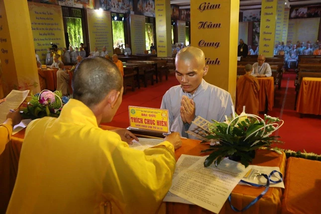 Giới tử tham gia kỳ thi khảo hạch