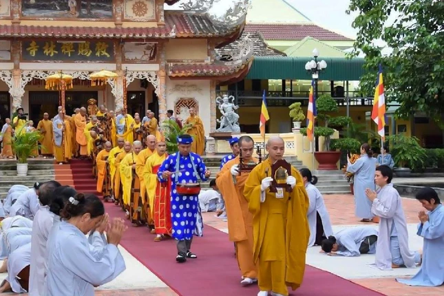 Tại chùa Sắc tứ Thiền Lâm (huyện Ninh Sơn)