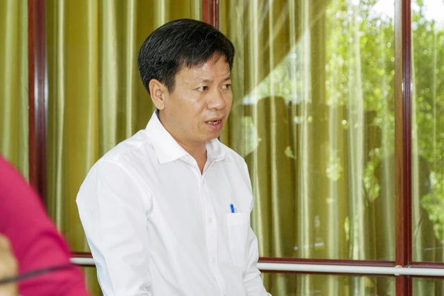 Ông Nguyễn Đình Kiên đóng góp ý kiến về công tác tổ chức tại buổi họp báo - Ảnh: PGĐN