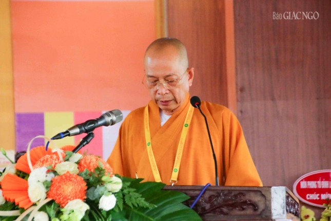 Thượng tọa Thích Huệ Khai phát biểu khai mạc