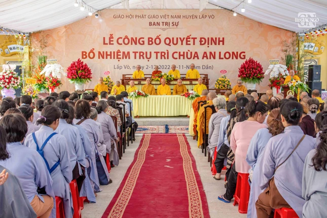 Quang cảnh buổi lễ