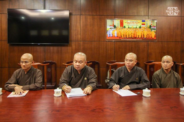 Chư Thượng tọa Ban Thư ký, Ban Nghi lễ GHPGVN TP.HCM tham dự