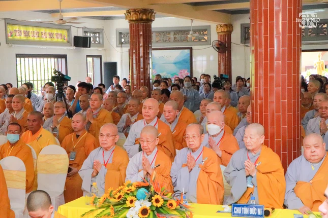 Một lòng hướng nguyện