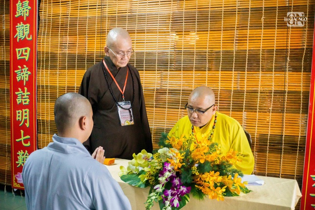 Giới tử Tăng thi vấn đáp