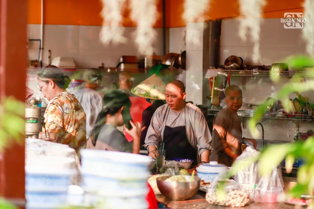 Công tác ẩm thực phục vụ lễ kỷ niệm