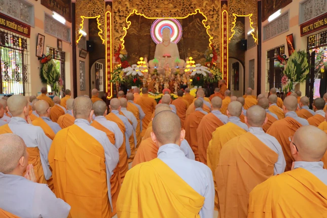 Lễ tác pháp an cư tại chùa Kiều Đàm
