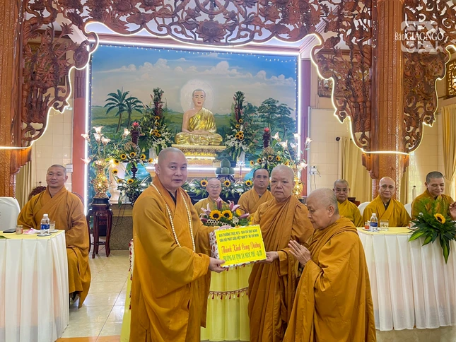 Ban Trị sự GHPGVN TP.HCM cử 7 đoàn đến thăm, cúng dường các trường hạ tập trung trên địa bàn TP trong mùa An cư Phật lịch 2567