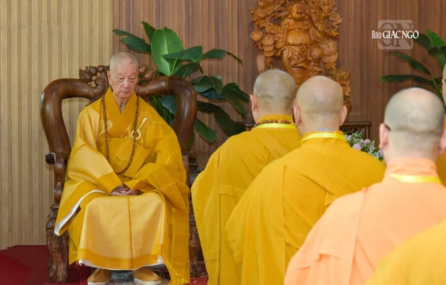 Ban Kiến đàn tác pháp cung thỉnh chư tôn giáo phẩm quang lâm hội trường