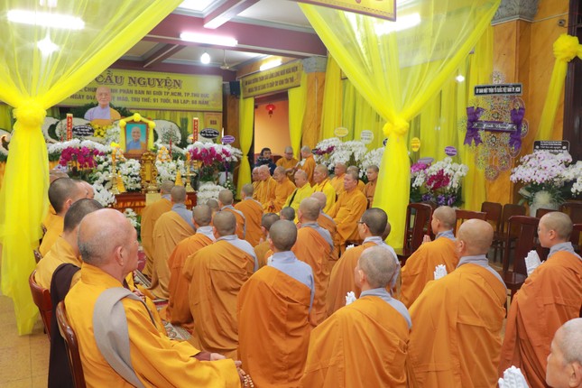 Quang cảnh buổi lễ Quang cảnh buổi lễ