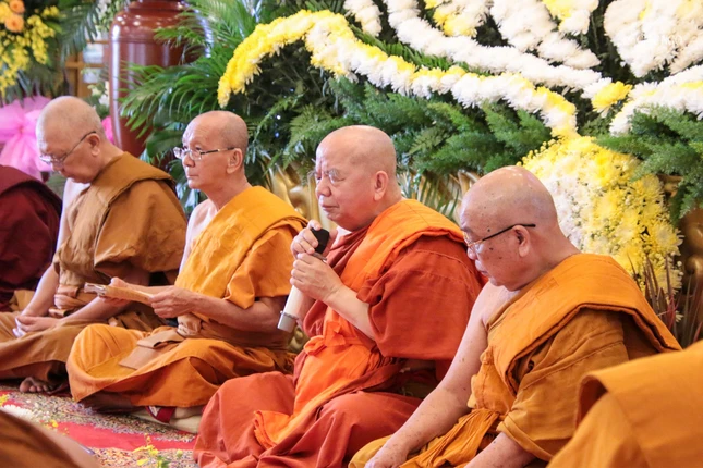 Chư vị giới sư tam đàn hệ phái Phật giáo Nam tông Kinh