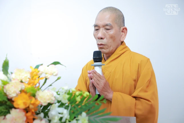 Thượng tọa Thích Giác Trí báo cáo tổng kết