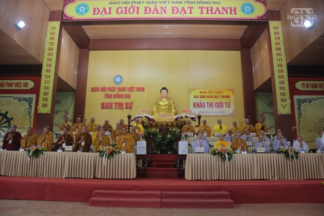 Chư tôn đức tham dự