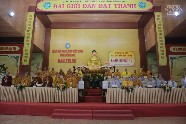 Chư tôn đức tham dự