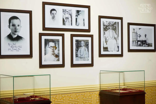 Hình ảnh chân dung và giấy tờ tùy thân của Đại lão Hòa thượng Hình ảnh chân dung và giấy tờ tùy thân của Đại lão Hòa thượng