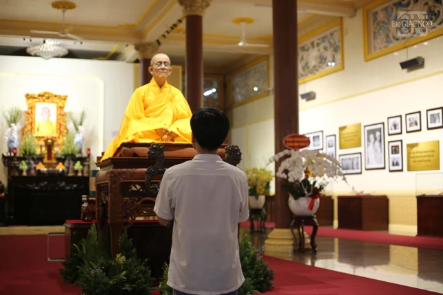 Một lòng thành kính quy ngưỡng bậc Thầy cao cả, vị hành giả một đời xiển dương pháp môn Tịnh độ Một lòng thành kính quy ngưỡng bậc Thầy cao cả, vị hành giả một đời xiển dương pháp môn Tịnh độ