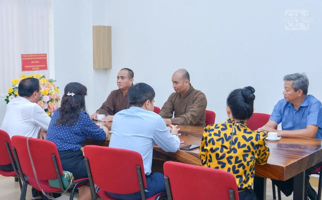 Buổi thăm, chúc mừng của lãnh đạo Thành phố diễn ra trong không khí thân tình Buổi thăm, chúc mừng của lãnh đạo Thành phố diễn ra trong không khí thân tình