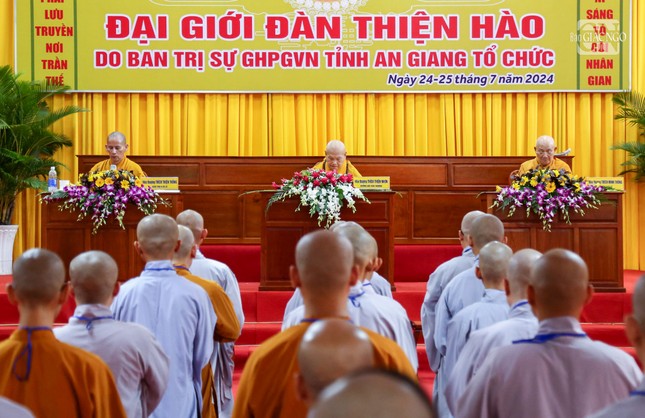 Các giới tử cầu thọ giới pháp