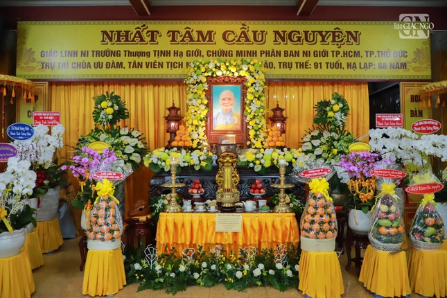 Giác linh đài Ni trưởng Thích nữ Tịnh Giới (1933-2023) tại chùa Ưu Đàm (TP.Thủ Đức)