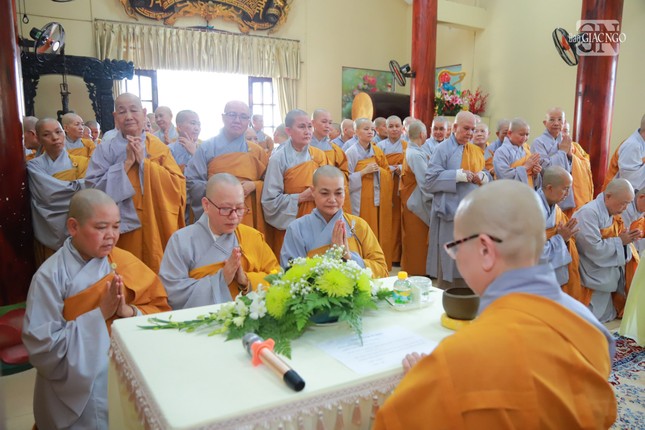 Chư Ni tác pháp Tự tứ