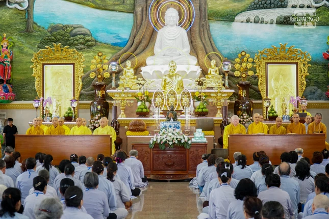 Quang cảnh buổi lễ