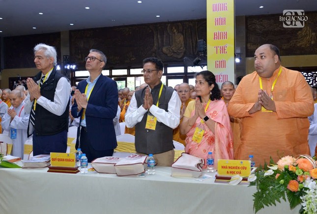 Đại diện các cơ quan ngoại giao, học giả Ấn Độ