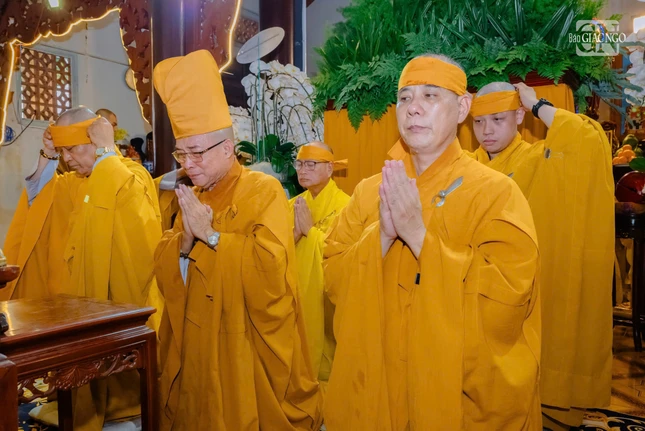 Môn đồ đệ tử thọ tang