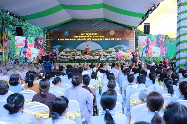 Quang cảnh buổi lễ