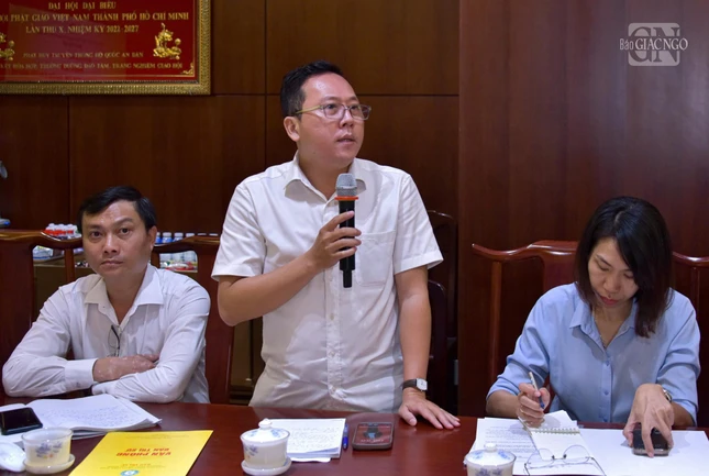 Đại diện Nhà hát Hòa Bình