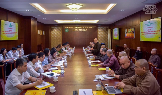 Chư tôn đức và đại diện các cơ quan chức năng tham dự