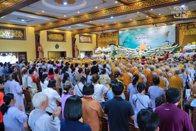 Quang cảnh buổi lễ