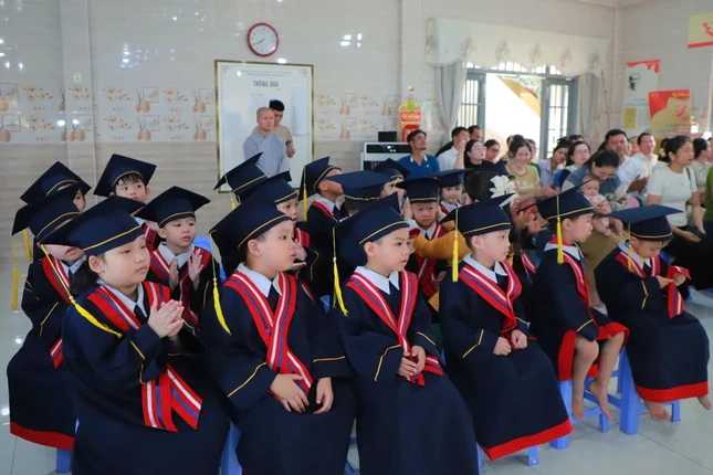 36 em lớp Lá hoàn thành chương trình Mầm non, chuẩn bị bước vào lớp 1