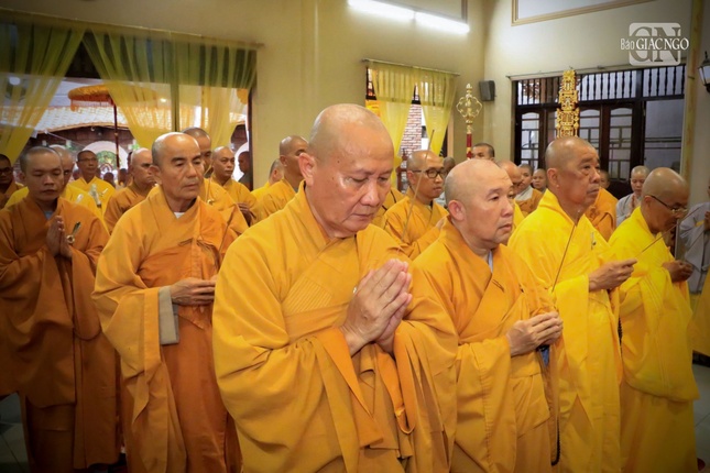 Nhất tâm cầu nguyện