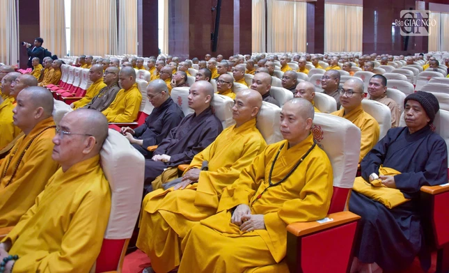 Chư Tăng tham dự