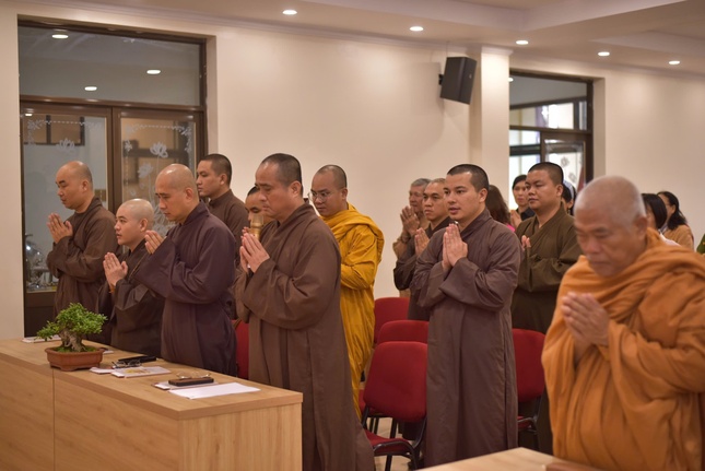 Chư tôn đức tham dự