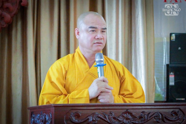 Thượng tọa Thích Tĩnh Triệt phát biểu khai mạc Thượng tọa Thích Tĩnh Triệt phát biểu khai mạc