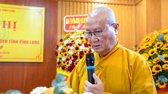 Thượng tọa Thích Phước Nghiêm công bố quyết định công cử nhân sự Ban Trị sự GHPGVN tỉnh Vĩnh Long (mới) Thượng tọa Thích Phước Nghiêm công bố quyết định công cử nhân sự Ban Trị sự GHPGVN tỉnh Vĩnh Long (mới)