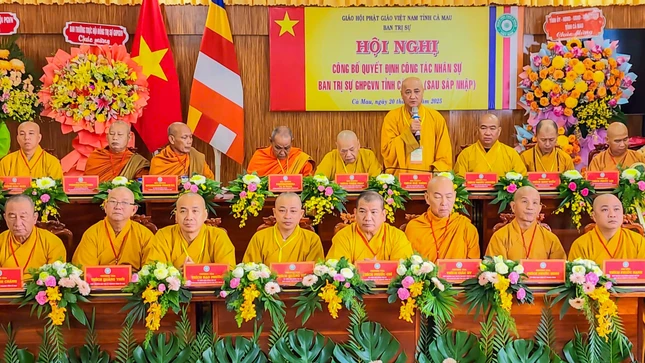 Chư tôn đức tham dự