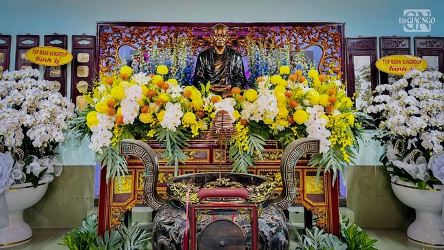 Tôn tượng Trưởng lão Hòa thượng Thích Trí Tịnh tại thiền thất Tôn tượng Trưởng lão Hòa thượng Thích Trí Tịnh tại thiền thất