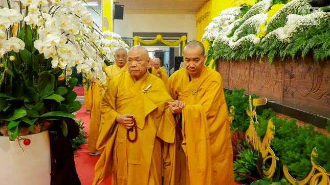 Trưởng lão Hòa thượng Thích Thiện Pháp, Phó Hiệu trưởng Thường trực Trường Trung cấp Phật học TP.HCM – vị giáo phẩm đã có nhiều năm đồng hành cùng Trưởng lão Hòa thượng tân viên tịch trong công tác điều hành nhà trường Trưởng lão Hòa thượng Thích Thiện Pháp, Phó Hiệu trưởng Thường trực Trường Trung cấp Phật học TP.HCM – vị giáo phẩm đã có nhiều năm đồng hành cùng Trưởng lão Hòa thượng tân viên tịch trong công tác điều hành nhà trường