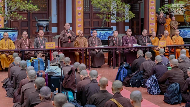 Quang cảnh sinh hoạt giới tử vân tập nhập chúng tại chùa Minh Thành