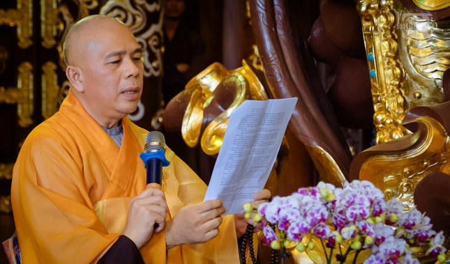 Thượng tọa Thích Tâm Mãn phát biểu khai mạc