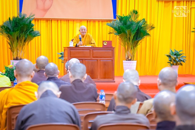 Khóa bồi dưỡng được tổ chức tại chùa Bình An - Văn phòng 2 Ban Trị sự GHPGVN tỉnh An Giang với sự tham dự của hơn 200 chư tôn đức trụ trì các tự viện thuộc khu vực tỉnh An Giang cũ Khóa bồi dưỡng được tổ chức tại chùa Bình An - Văn phòng 2 Ban Trị sự GHPGVN tỉnh An Giang với sự tham dự của hơn 200 chư tôn đức trụ trì các tự viện thuộc khu vực tỉnh An Giang cũ