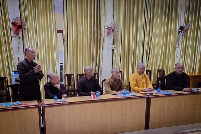 Đại đức Thích Quảng Thạch tại phiên họp Đại đức Thích Quảng Thạch tại phiên họp